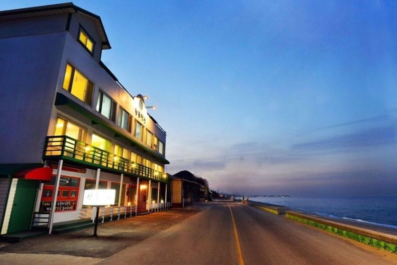 Handul Pension Gangneung Exterior photo